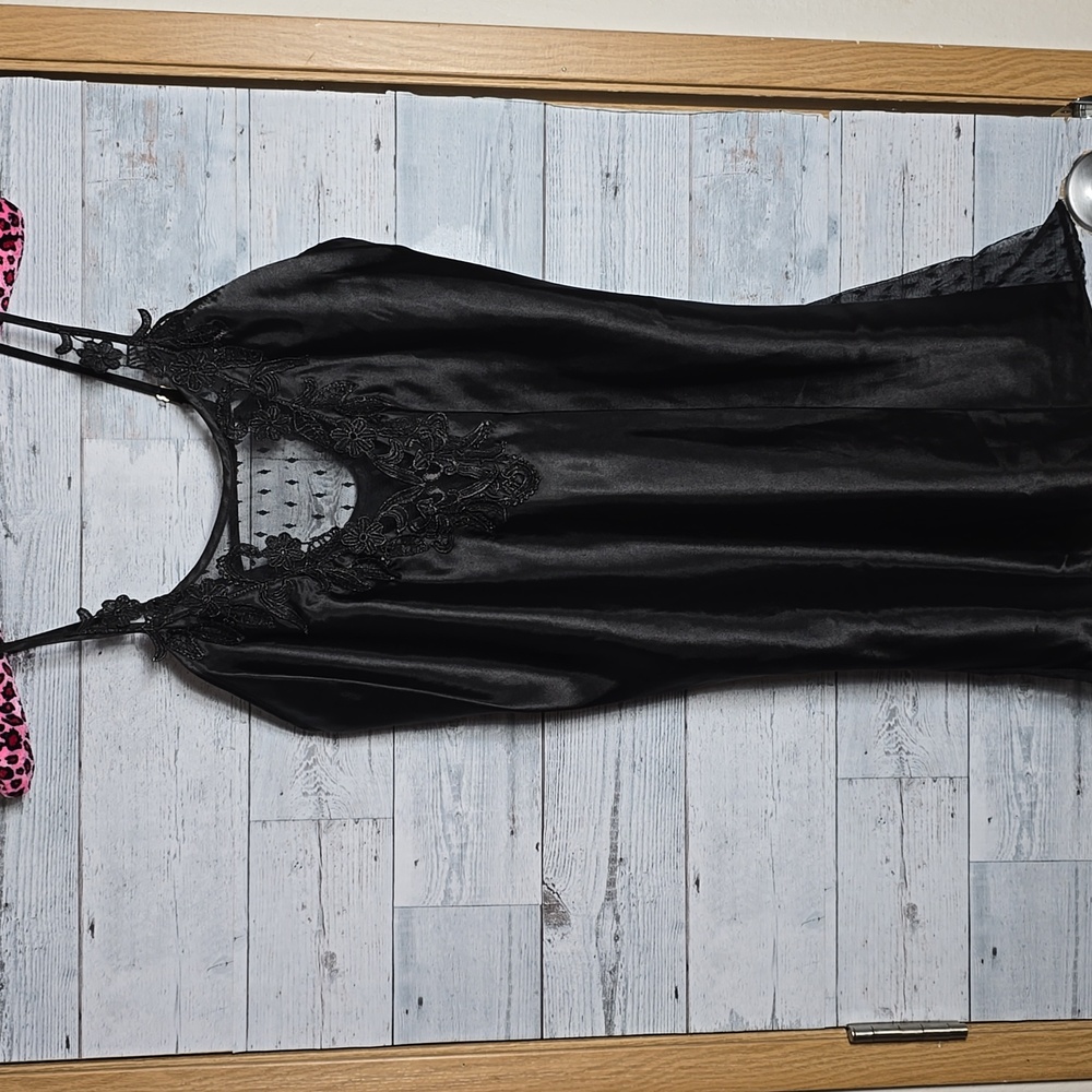 Flora by Flora Nikrooz Black Lace Slip Dress Size Large
